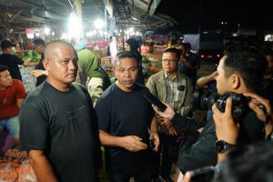 Tata Kelola dan Fasilitas Pasar Induk Disorot Gubri Abdul Wahid